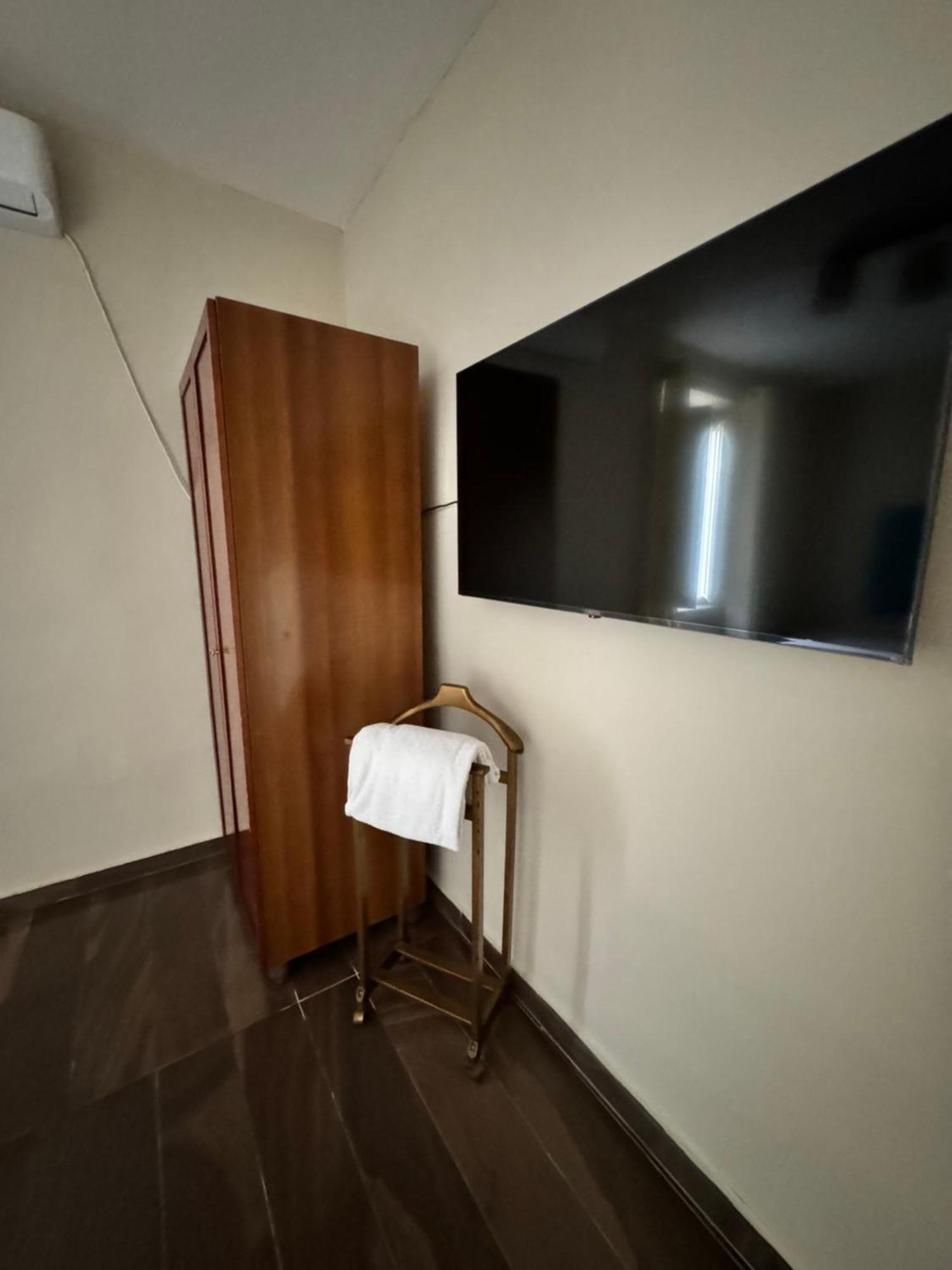 נאפולי Room Station Giulia מראה חיצוני תמונה